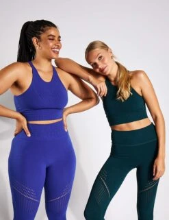 Full Circle Seamless Bra - Mazarine -The Sports Edit Store 071022 YMO Editorial 0043