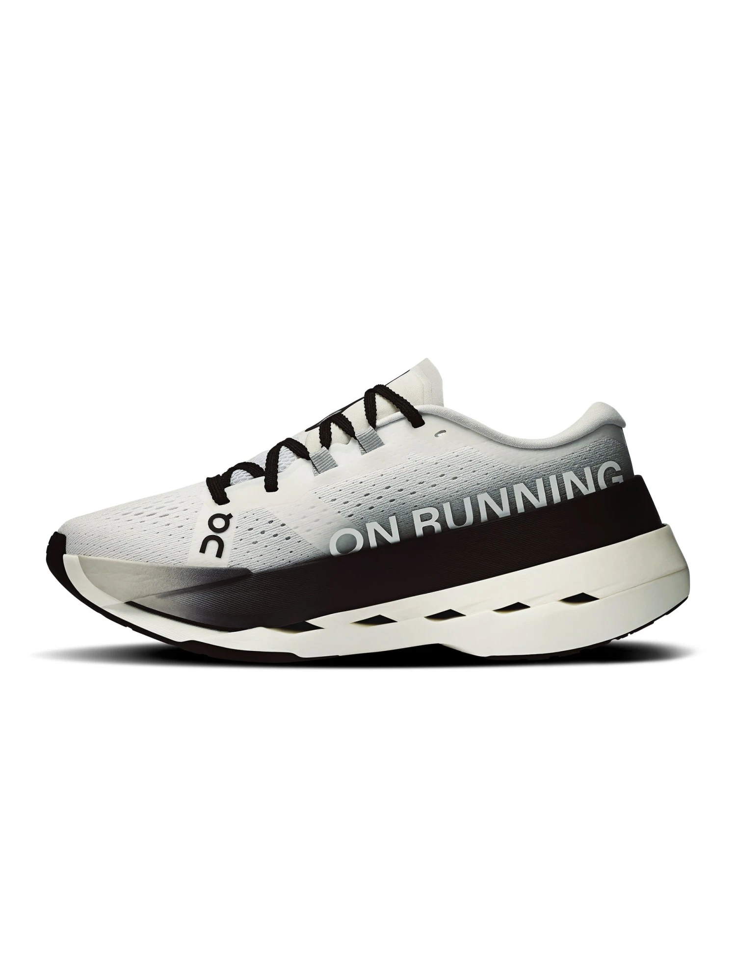 On Running Cloudboom Max - White/Black 8 On Running Cloudboom Max - White/Black - Image 6