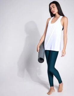 Don't Get It Twisted Tank - White -The Sports Edit Store Alo Yoga DON T GET IT TWISTED TANK W2709R WHITE 0014