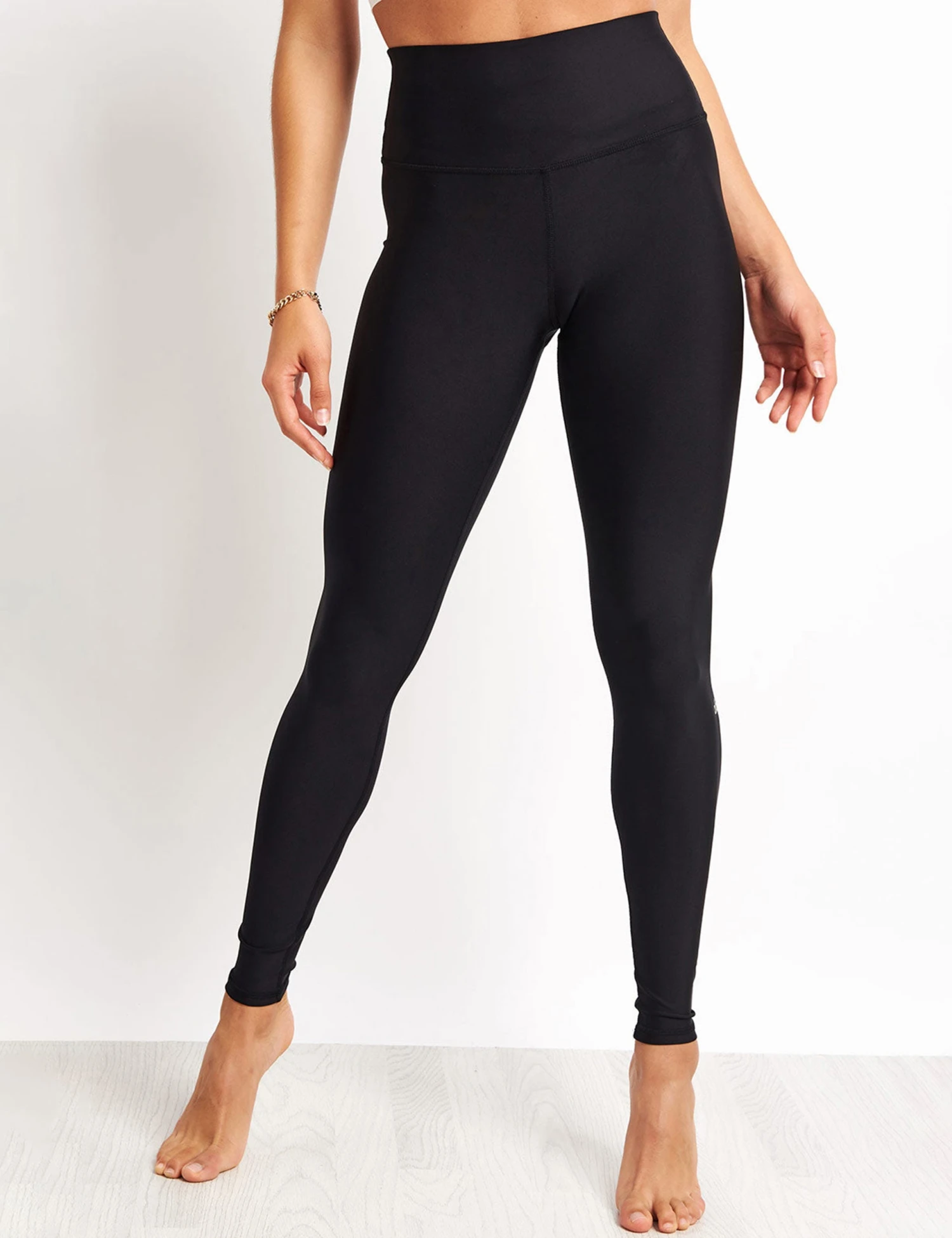 High Waisted Airlift Leggings - Black 3 High Waisted Airlift Leggings - Black