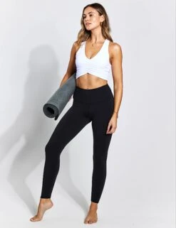 Wild Thing Bra - White 8 Wild Thing Bra - White -The Sports Edit Store Alo Yoga Wild Thing Bra JKG713 White 0020