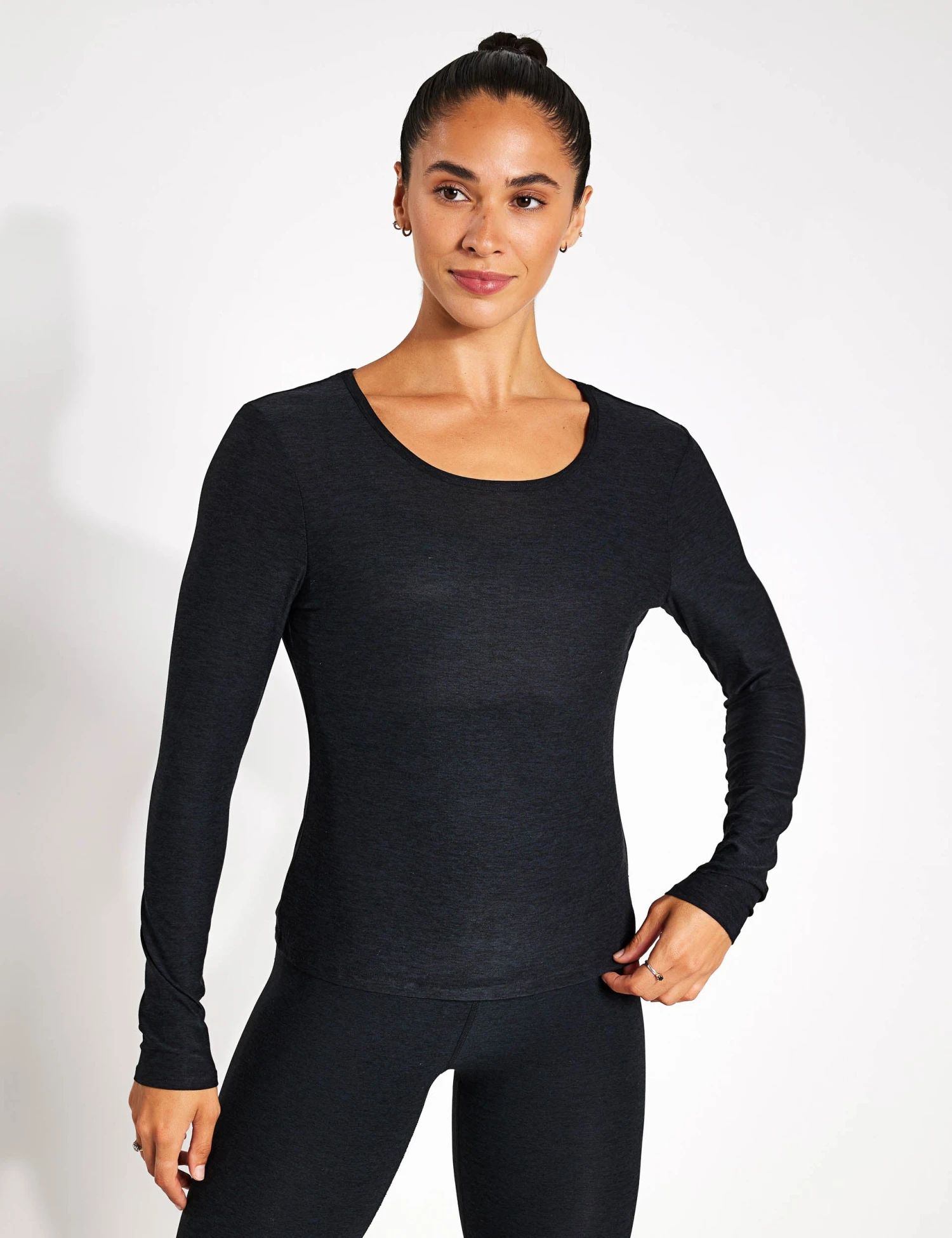 Beyond Yoga Featherweight In The Loop Pullover - Darkest Night 4 Beyond Yoga Featherweight In The Loop Pullover - Darkest Night - Image 2
