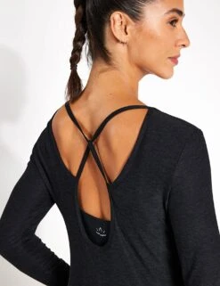 Beyond Yoga Featherweight In The Loop Pullover - Darkest Night 8 Beyond Yoga Featherweight In The Loop Pullover - Darkest Night -The Sports Edit Store BEYOND YOGA Featherweight In The Loop Pullover LWSD7884 Darkest Night 0008