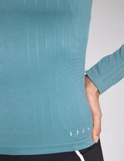 Born Hilma T-Shirt - Artic -The Sports Edit Store BORN Hilma T shirt ARCTIC 0005