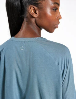 Beyond Yoga Featherweight Daydreamer Pullover - Storm Heather -The Sports Edit Store Beyond FEATHERWEIGHT DAYDREAMER PULLOVER LWSD7792DAR STORM HEATHER 0004
