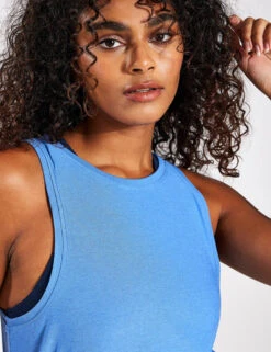 Beyond Yoga Featherweight Rebalance Tank - Sky Blue Heather 8 Beyond Yoga Featherweight Rebalance Tank - Sky Blue Heather -The Sports Edit Store Beyond Yoga FEATHERWEIGHT REBALANCE TANK LWSD4612BLU SKY BLUE HEATHER 0004