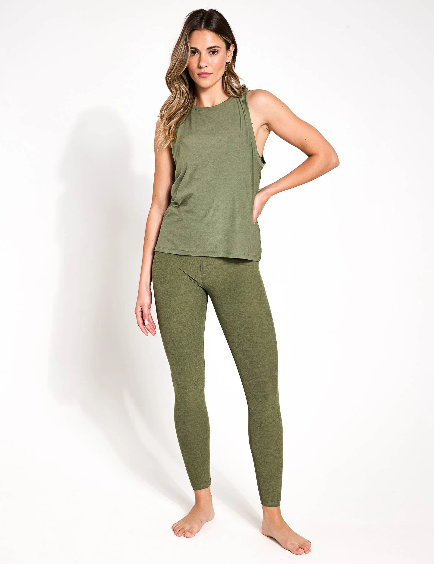 Beyond Yoga Featherweight Rebalance Tank - Moss Green Heather 6 Beyond Yoga Featherweight Rebalance Tank - Moss Green Heather - Image 4