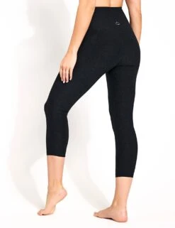 Beyond Yoga Spacedye Out Of Pocket High Waisted Capri Legging - Darkest Night -The Sports Edit Store Beyond Yoga Spacedye Out Of Pocket High Waisted Capri Legging SD3511BLAS 0003