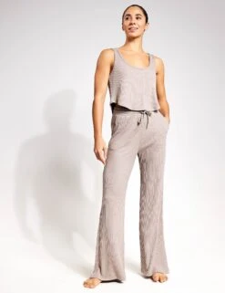 Beyond Yoga Well Traveled Tank - Birch -The Sports Edit Store Beyond Yoga WELL TRAVELED TANK NK4683LIG BIRCH 0009