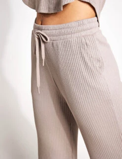 Beyond Yoga Well Traveled Wide Leg Pant - Birch 9 Beyond Yoga Well Traveled Wide Leg Pant - Birch -The Sports Edit Store Beyond Yoga WELL TRAVELED WIDE LEG PANT NK1242LIG BIRCH 0004 c85a3773 5203 4d02 b0a9 b9815956fb61