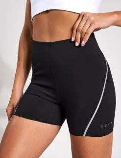 Born Luna Shorts - Black