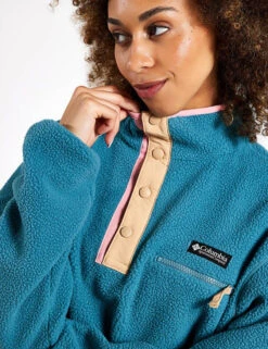 Columbia W Helvetia Cropped 1/2 S-Cloudburst, Can-Vista Blue, Spring Blue -The Sports Edit Store Columbia Helvetia Cropped Half Snap 2014561336 Vista Blue Spring Blue 0004