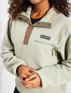 Columbia Helvetia Cropped Half Snap Fleece - Safari -The Sports Edit Store Columbia Helvetia Cropped Half Snap Fleece 2014561 Safari 00161