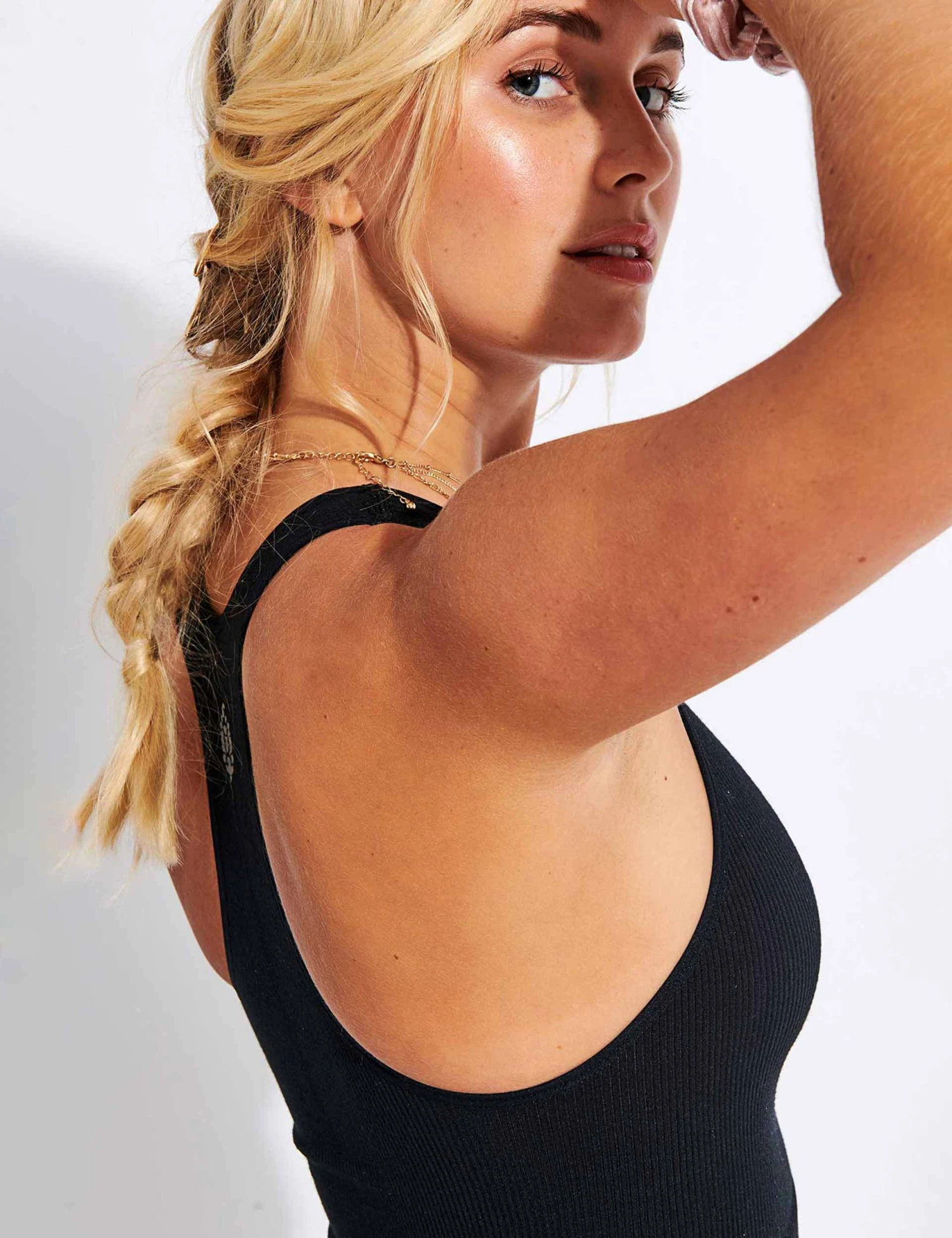 Free Throw Crop - Black 6 Free Throw Crop - Black - Image 4