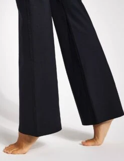 Compressive Flare Legging - Black -The Sports Edit Store Girlfriend Collective COMPRESSIVE FLARE LEGGING 4038 BLACK 0003