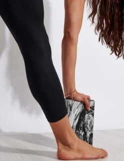 Compressive High Waisted 7/8 Legging - Black -The Sports Edit Store Girlfriend Compressive Legging 7 8 Black 0026