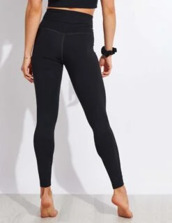 The Paloma Set - Black -The Sports Edit Store Girlfriend Compressive Legging Long Black 0023