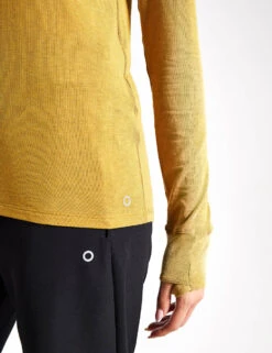 Merinotec Crew Neck Walking Top - Dark Ochre -The Sports Edit Store Goodmove MERINOTEC ROUND NECK HIKE TOP 5939 DO DARK OCHRE 0016