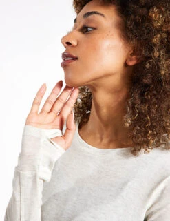 Merinotec Crew Neck Walking Top - Ivory 7 Merinotec Crew Neck Walking Top - Ivory -The Sports Edit Store Goodmove MERINOTEC ROUND NECK HIKE TOP 5939 IV IVORY 0019