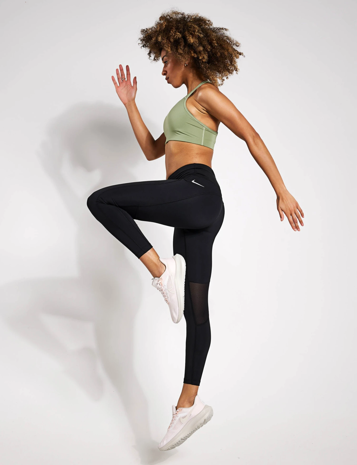 Nike Epic Fast Pocket Running Leggings - Black 6 Nike Epic Fast Pocket Running Leggings - Black - Image 4