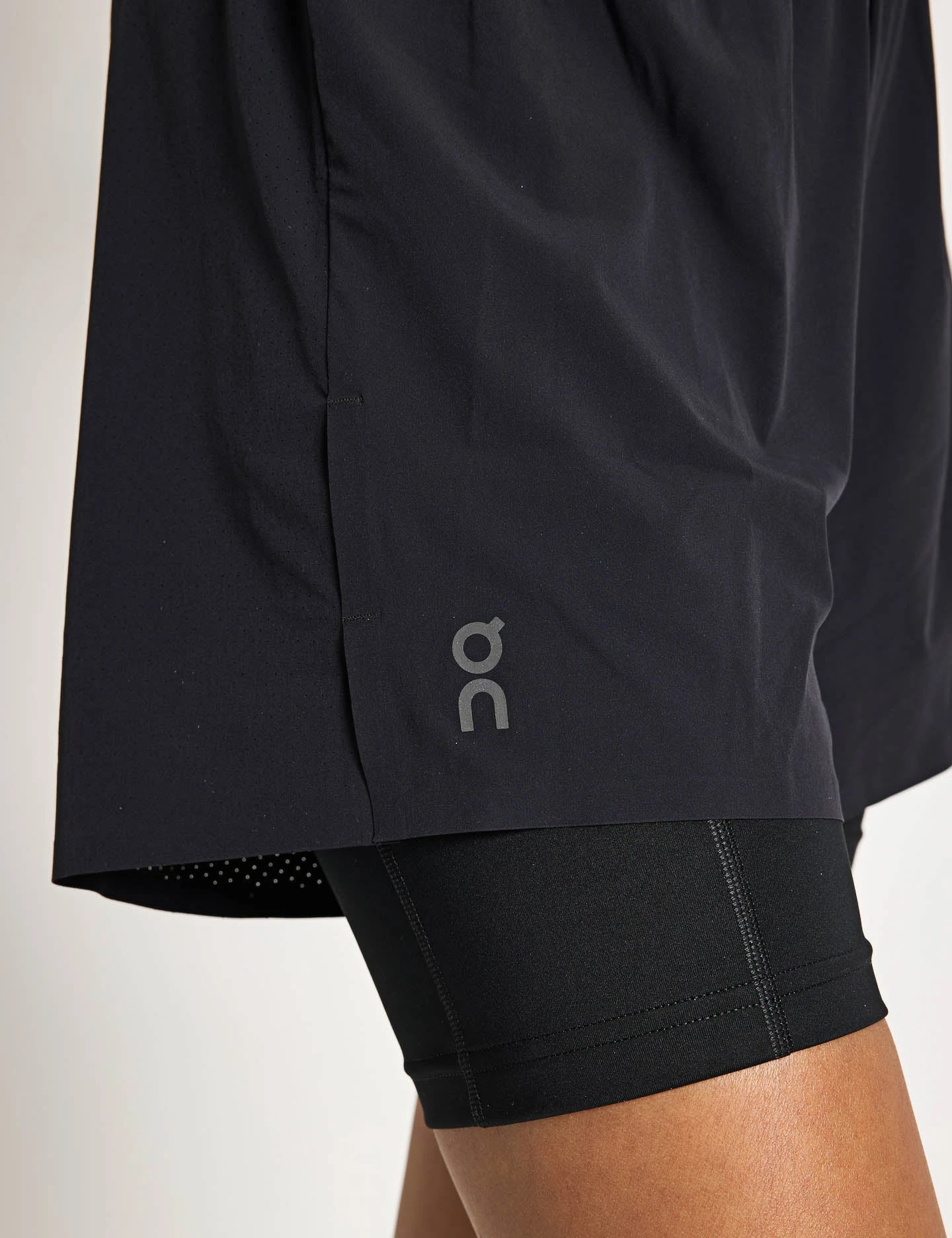 On Running 3" Performance 2-in-1 Shorts - Black 7 On Running 3" Performance 2-in-1 Shorts - Black - Image 5