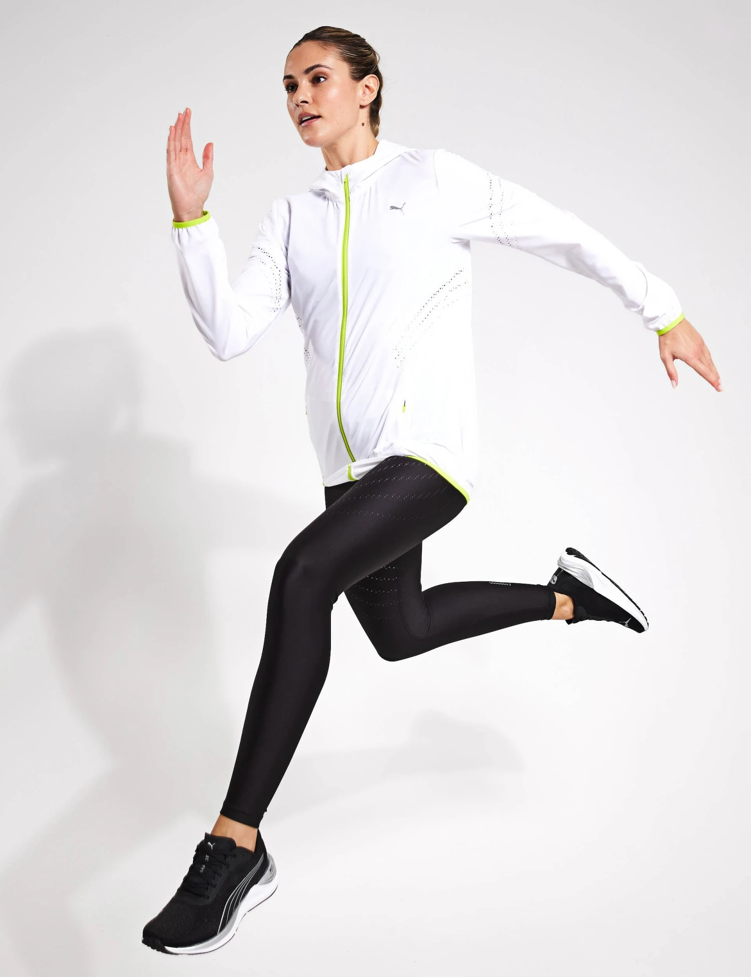 Puma Run Ultraweave Running Jacket - White 7 Puma Run Ultraweave Running Jacket - White - Image 5