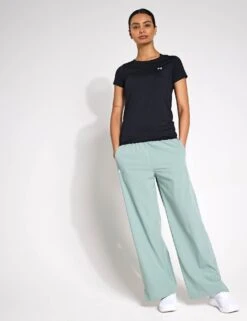 Under Armour HeatGear Armour Short Sleeve - Black/White -The Sports Edit Store Under Armour HeatGear Armour Short Sleeve 1328964 002S Black White 0011