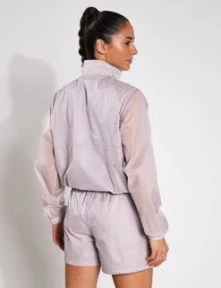 Under Armour Rival Woven 1/2 Zip Anorak - Grey Dawn/Black -The Sports Edit Store Under Armour Rival Woven 1 2 Zip Anorak Grey Dawn Black 6000279 009S 0017