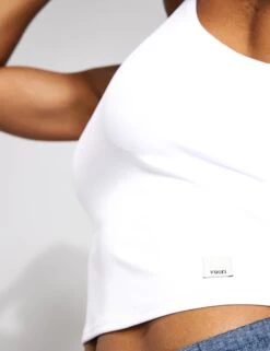 Vuori Daily Crop - White -The Sports Edit Store VUORI DAILY CROP VW1027 WHT WHITE 0005