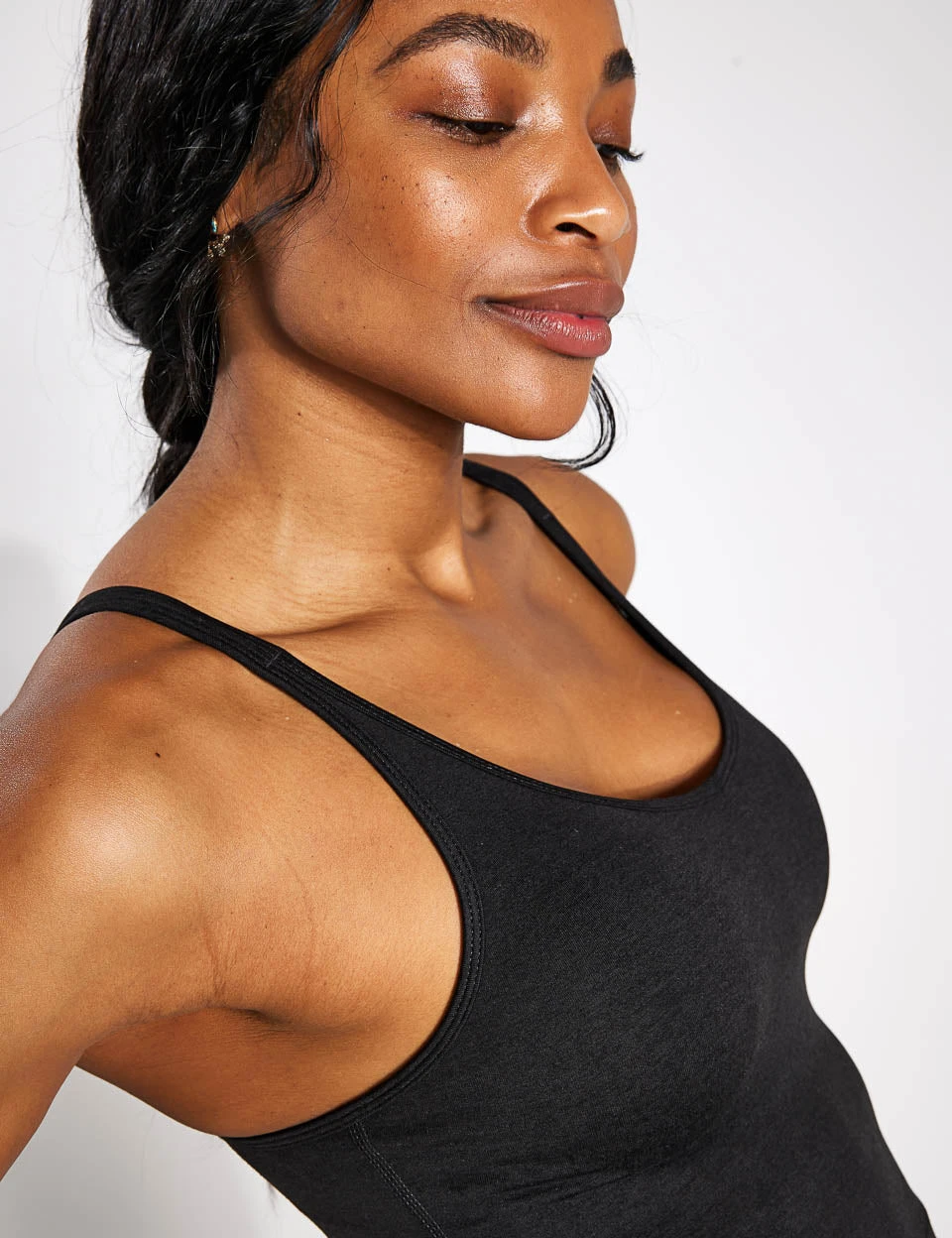 Vuori Halo Performance Crop - Black 7 Vuori Halo Performance Crop - Black - Image 5