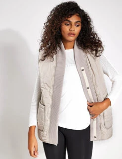 Varley Covey Reversible Quilt Gilet - Dove/Sandshell -The Sports Edit Store Varley Covey Reversible Quilt Gilet VAR01598 Dove Sandshell 0003