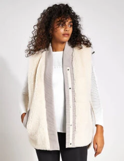 Varley Covey Reversible Quilt Gilet - Dove/Sandshell