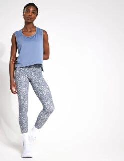 Varley Move Pocket Legging High 25" - Watercolour Stone Blue Floral -The Sports Edit Store Varley Move pocket legging high 25 VAR01091 WSBF Watercolour stone blue floral 0003