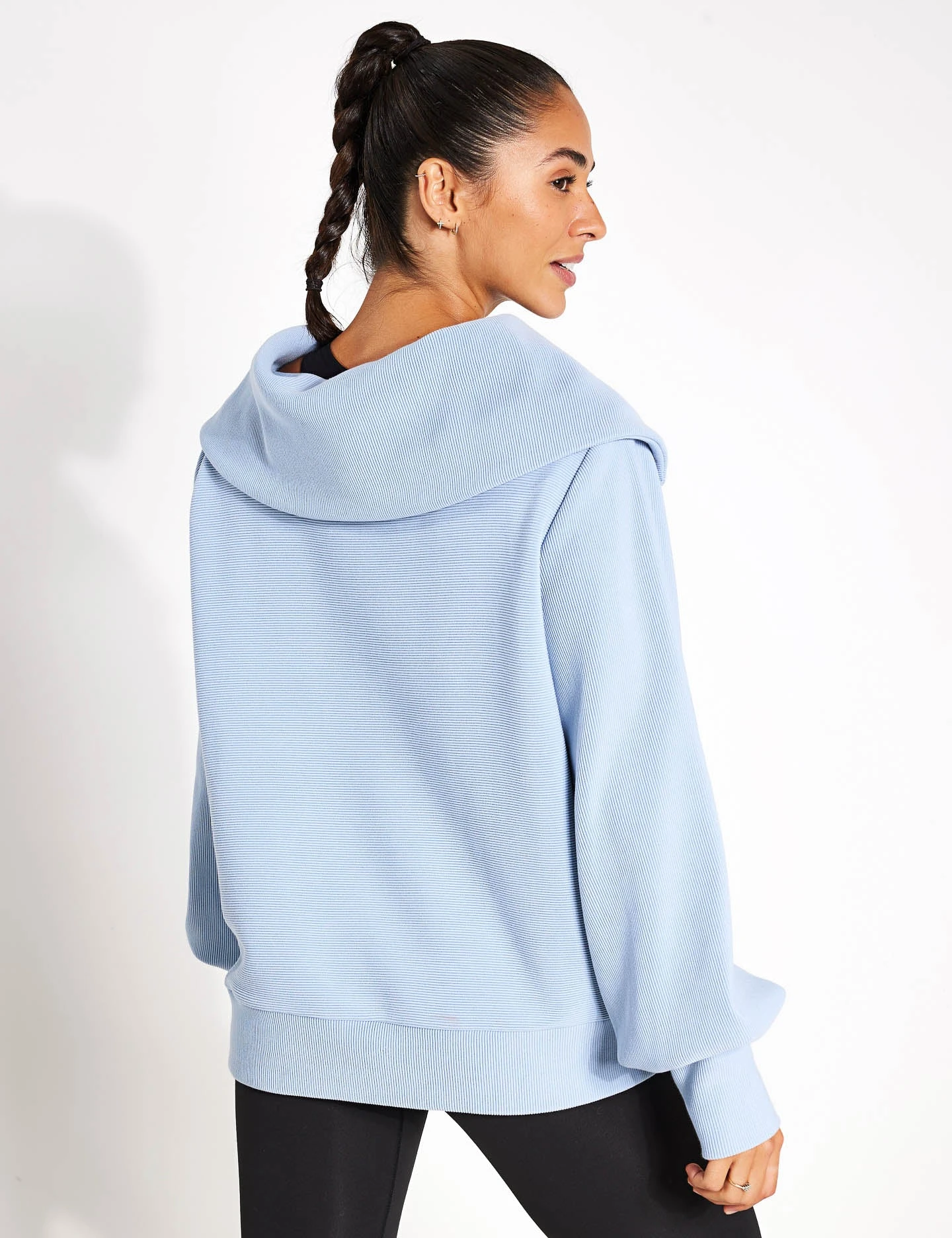 Varley Vine Half-Zip Pullover - Dusty Blue 4 Varley Vine Half-Zip Pullover - Dusty Blue - Image 2