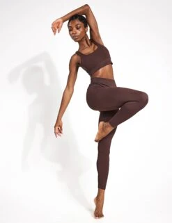 Varley FreeSoft Cori Bra - Coffee Bean 9 Varley FreeSoft Cori Bra - Coffee Bean -The Sports Edit Store Varley freesoft cori bra coffee bean VAR01856 COFFS 0002