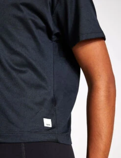 Vuori Energy Tee - Black Heather -The Sports Edit Store Vuori Energy Tee Black Heather VW1011 HBK Black Heather 0026