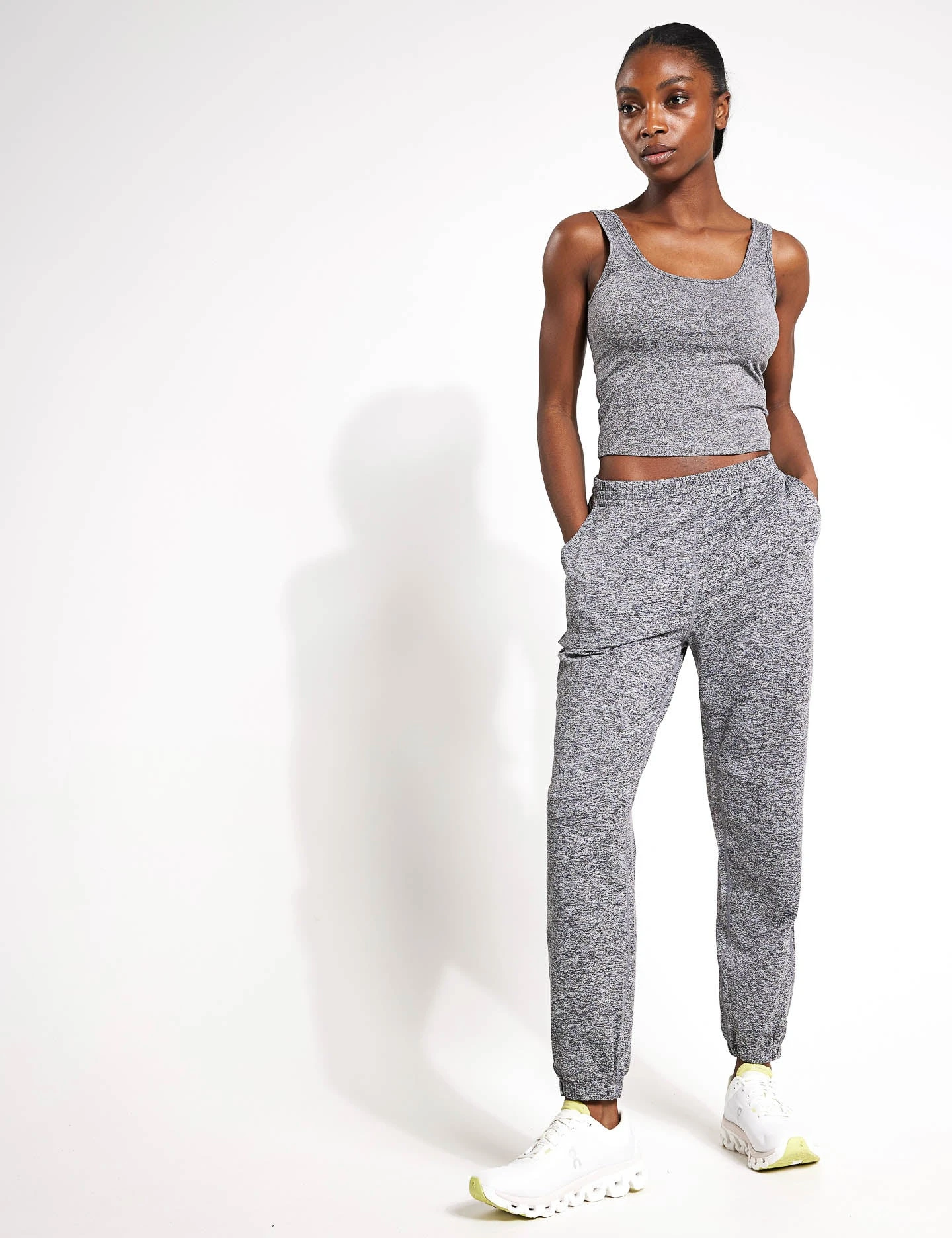 Vuori Halo Essential Tank - Heather Grey 5 Vuori Halo Essential Tank - Heather Grey - Image 3