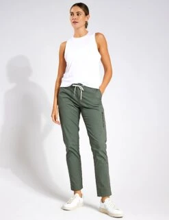 Vuori Ripstop Pant - Army 9 Vuori Ripstop Pant - Army -The Sports Edit Store Vuori ripstop pant army 0012