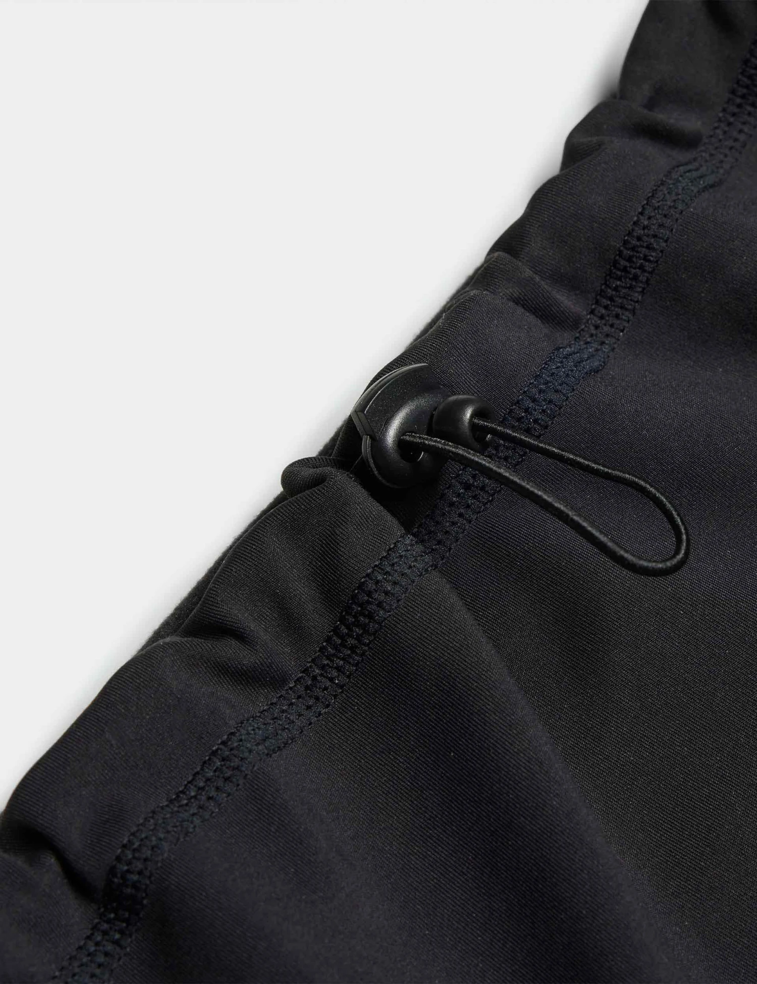 Adidas COLD.RDY Running & Training Neck Warmer - Black 4 Adidas COLD.RDY Running & Training Neck Warmer - Black - Image 2