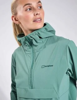 Berghaus Wandermoor Wind Smock - Light Terrain -The Sports Edit Store berghaus wandermoor wind smock light terrain 4a001698ll6 3