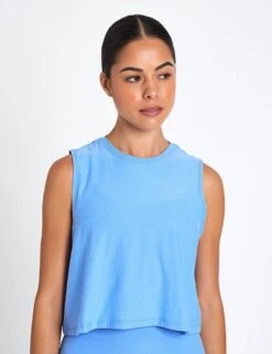 Beyond Yoga Featherweight Minimal Cropped Tank - Flower Blue Heather
