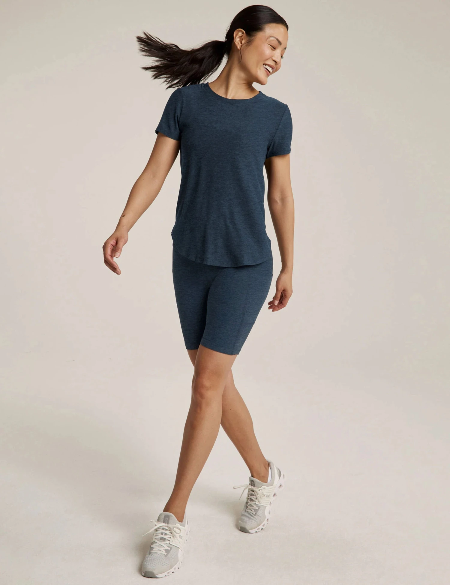 Beyond Yoga Featherweight On The Down Low Tee - Nocturnal Navy 6 Beyond Yoga Featherweight On The Down Low Tee - Nocturnal Navy - Image 4