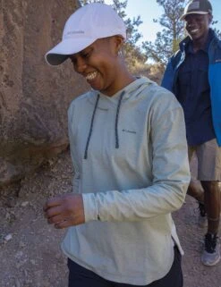 Columbia Coolhead II Ball Cap - High-Performance Cooling Hat in White 9 Columbia Coolhead II Ball Cap - High-Performance Cooling Hat in White -The Sports Edit Store columbia coolhead ii ball cap white 1840001 100 3