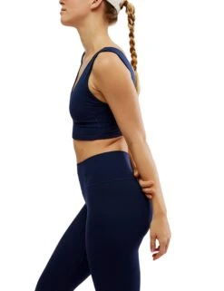 Never Better Crop - Midnight Navy -The Sports Edit Store free people movement never better crop midnight navy ob1745025 4960 2