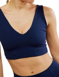 Never Better Crop - Midnight Navy -The Sports Edit Store free people movement never better crop midnight navy ob1745025 4960 4