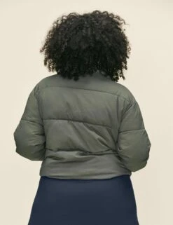 Cropped Puffer - Thyme -The Sports Edit Store girlfriend collective cropped puffer jacket thyme 2000 2