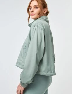 Hummingbird Half Zip Windbreaker - Chinoiserie -The Sports Edit Store girlfriend collective hummingbird half zip windbreaker chinoiserie 6006 5