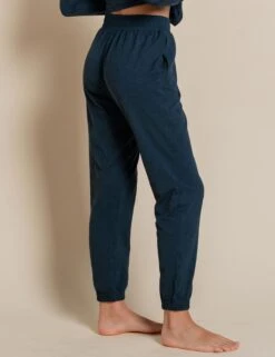 ReSet Jogger - Midnight -The Sports Edit Store girlfriend collective reset jogger midnight 6016 4