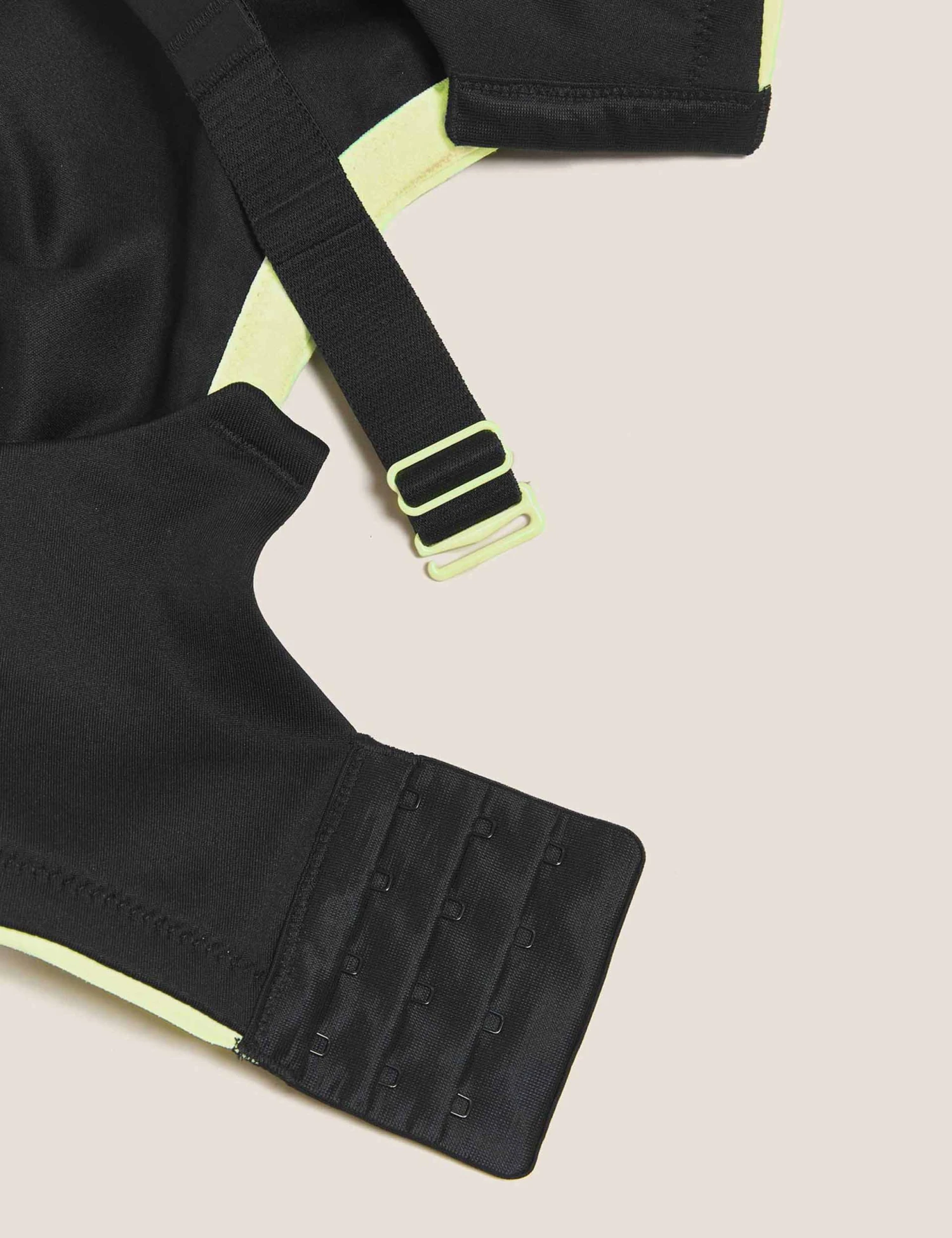 Extra High Impact Serious Sports Bra B-G - Black 7 Extra High Impact Serious Sports Bra B-G - Black - Image 5