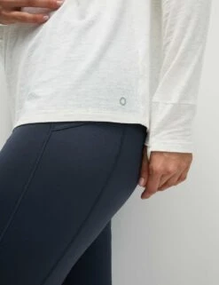 Merinotec Crew Neck Walking Top - Ivory -The Sports Edit Store goodmove merinotec crew neck walking top ivory 5939a 5